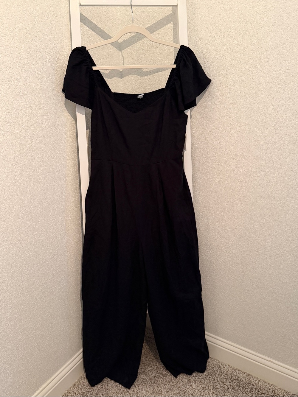 Black Off-Shoulder Wide-Leg Jumpsuit - Classic Women's Romper NWT Med